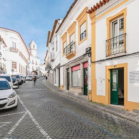 Home near Évora's main square with private terrace Extérieur photo