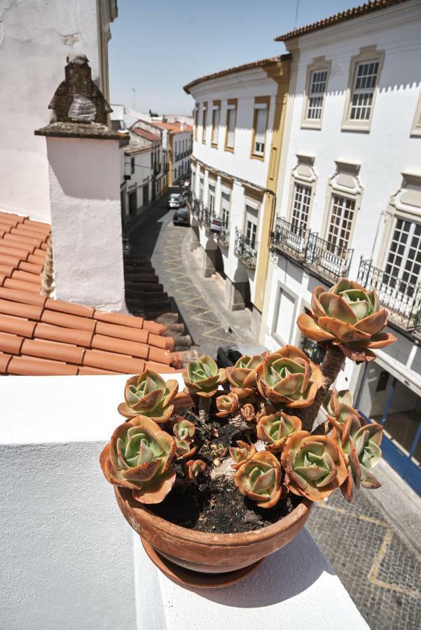 Home near Évora's main square with private terrace Extérieur photo